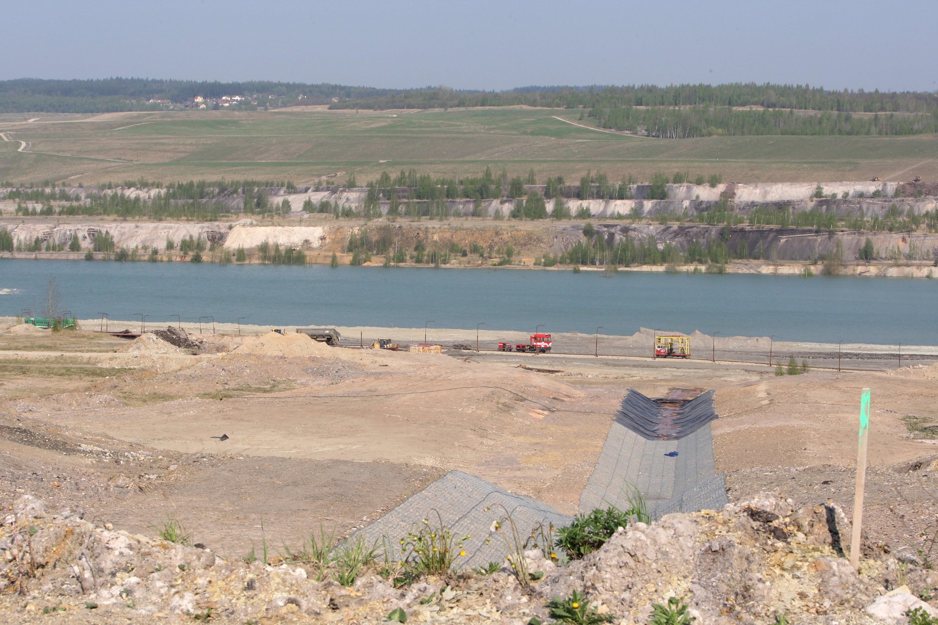 2009 Výstavba jazera Medard. Foto: Vladislav Podracký