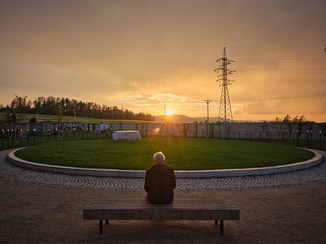 Poslední místo - rozšírenie cintorína v libereckej štvrti Vratislavice nad Nisou (ČR)